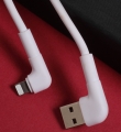 USB-lightening kątowe białe_5.jpg