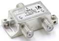 Rozgałęźnik TV SAT 2x1 5-2400 MHz SCS-2 Triax_0.jpg